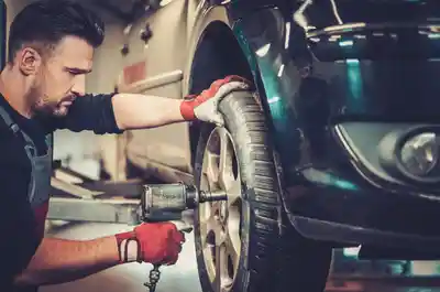 Tout savoir sur le montage de pneu en garage